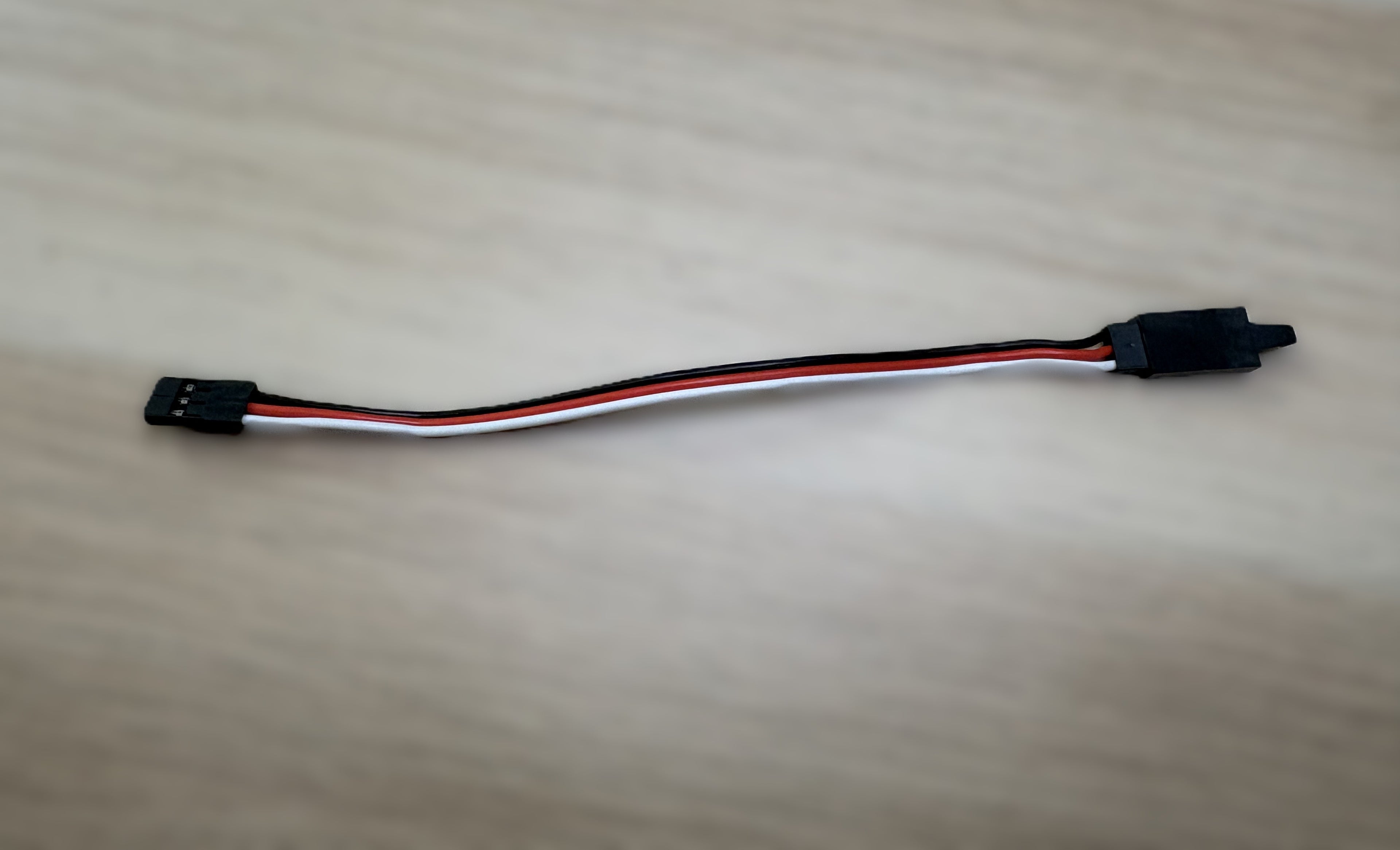 Universal Servo Extension Heavy Duty 22AWG 6in (15cm)